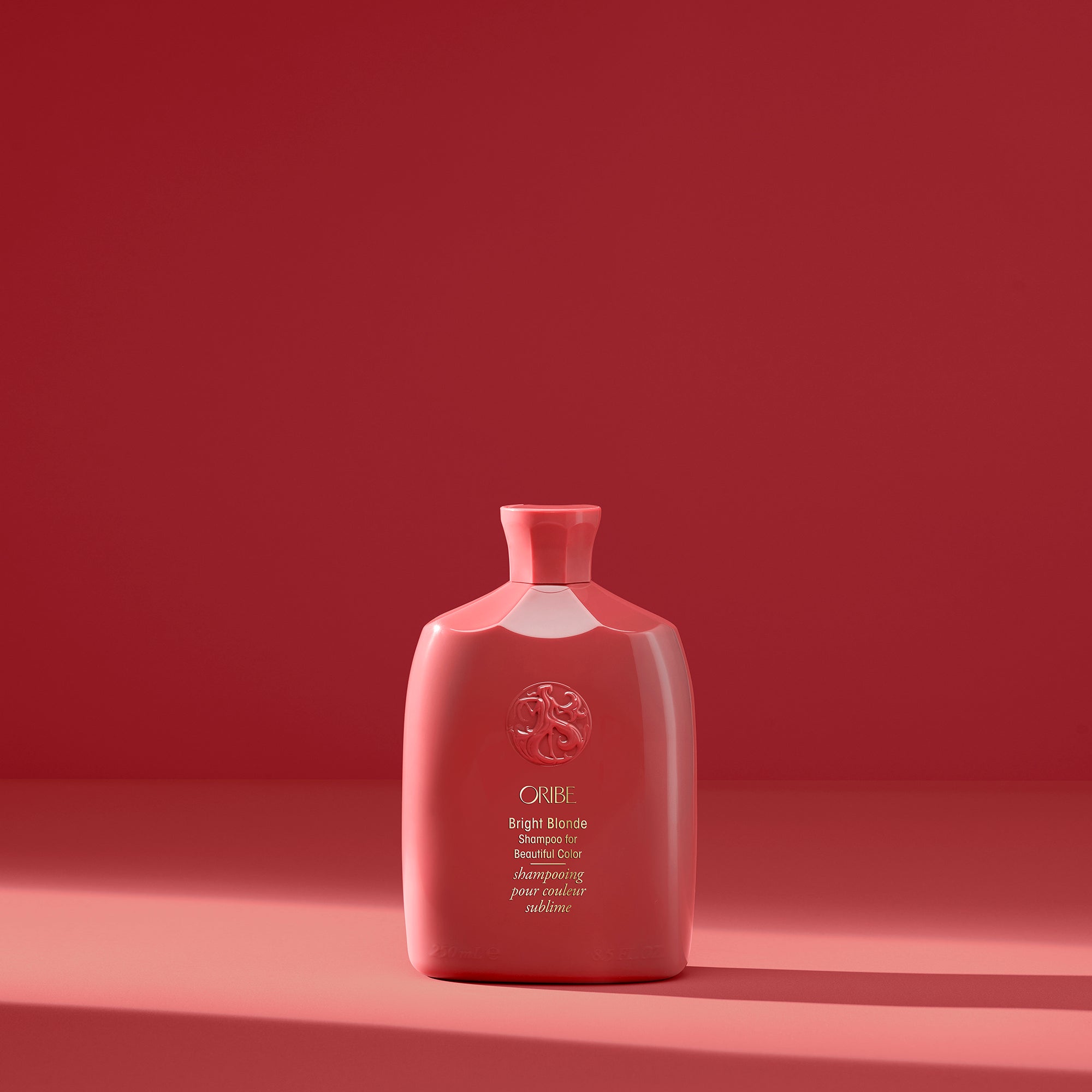 Oribe Bright Blonde Shampoo For Beautiful Hair (Šampūnas šviesiems bei žiliems plaukams)